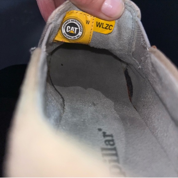 CAT Caterpillar Tan Suede Lug Sole Shoes - Picture 6 of 15